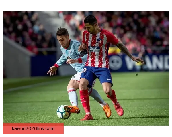 马竞巴萨激战半场平局 朱利亚诺西蒙尼拉什福德进球 冈萨雷斯染红离场